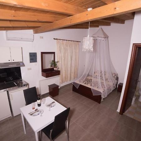 Bodikos Apartments Pitsidia Ngoại thất bức ảnh
